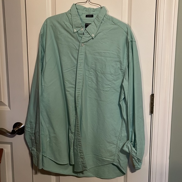 Mens J. CREW button down shirts, all sized large. - Picture 3 of 5